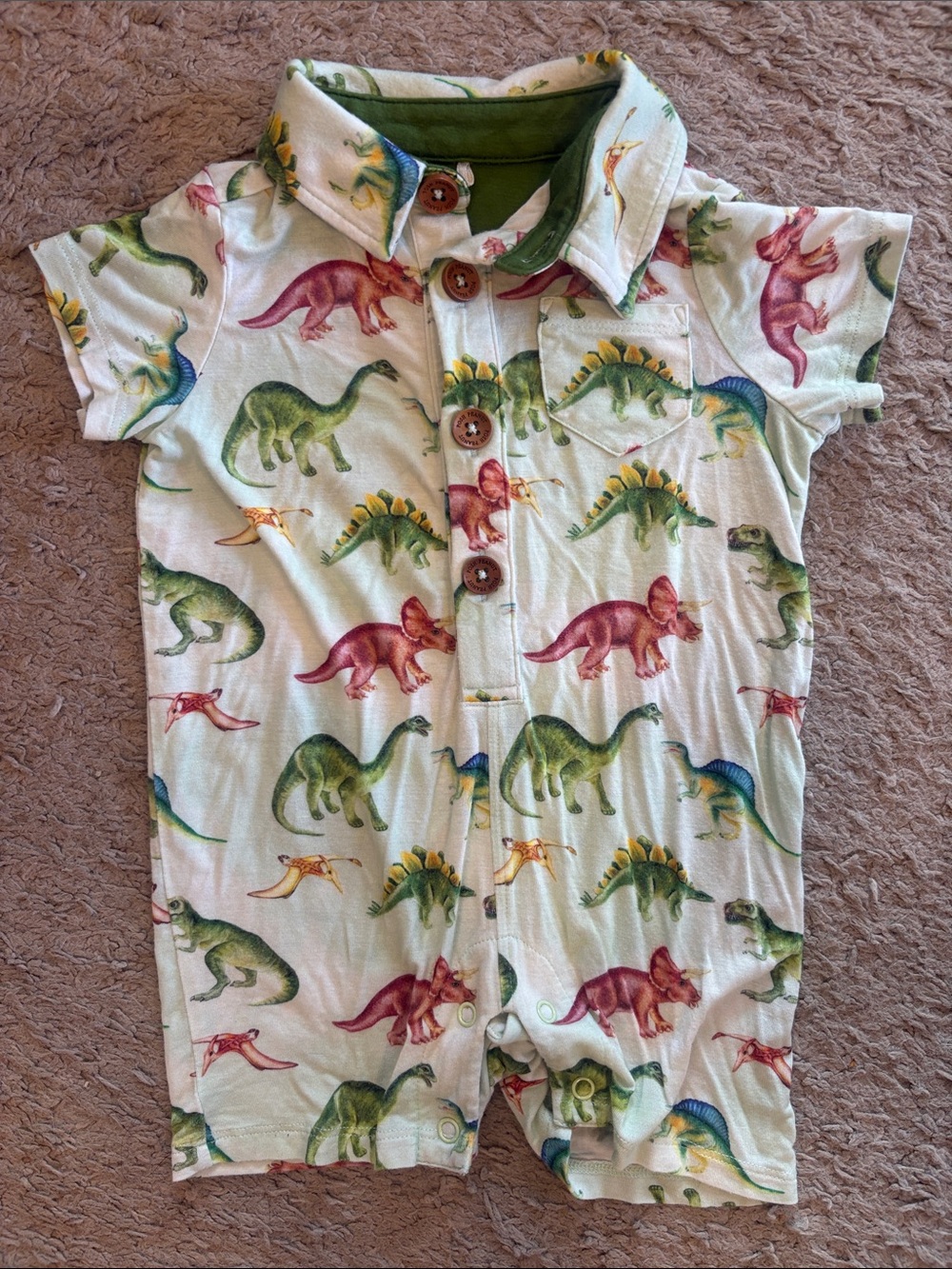 Posh Peanut Bamboo Collared Romper in Dino Print. Size: 6-12 months. Like New.
